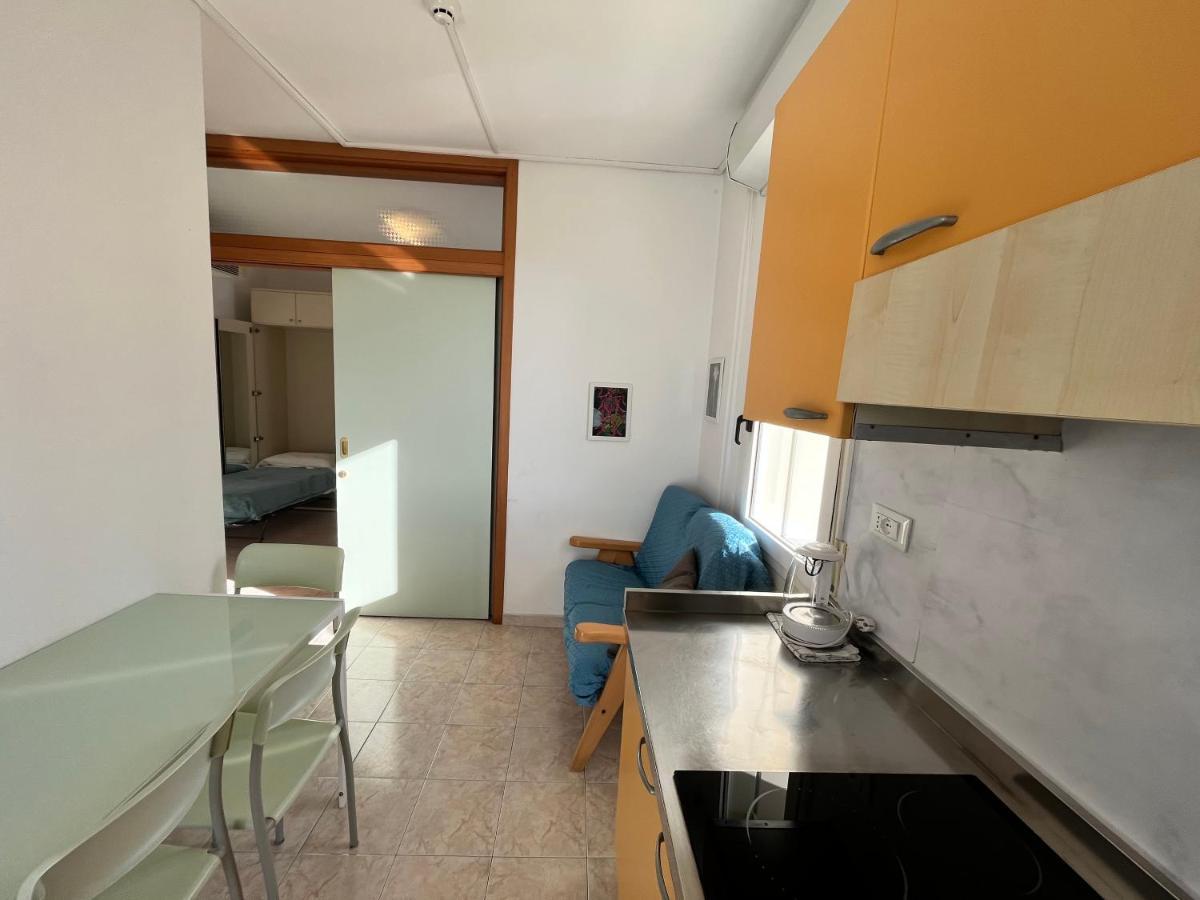 ريميني Residence Frontemare المظهر الخارجي الصورة